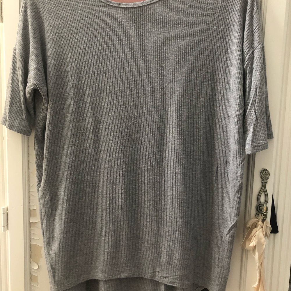 LuLaRoe Gray Ribbed Irma